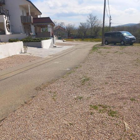 Hotel B&B Mama Mia Obrovac Dış mekan fotoğraf