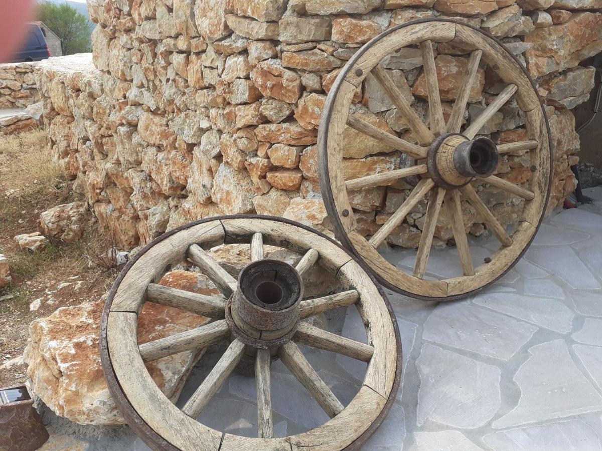 Hotel B&B Mama Mia Obrovac Dış mekan fotoğraf
