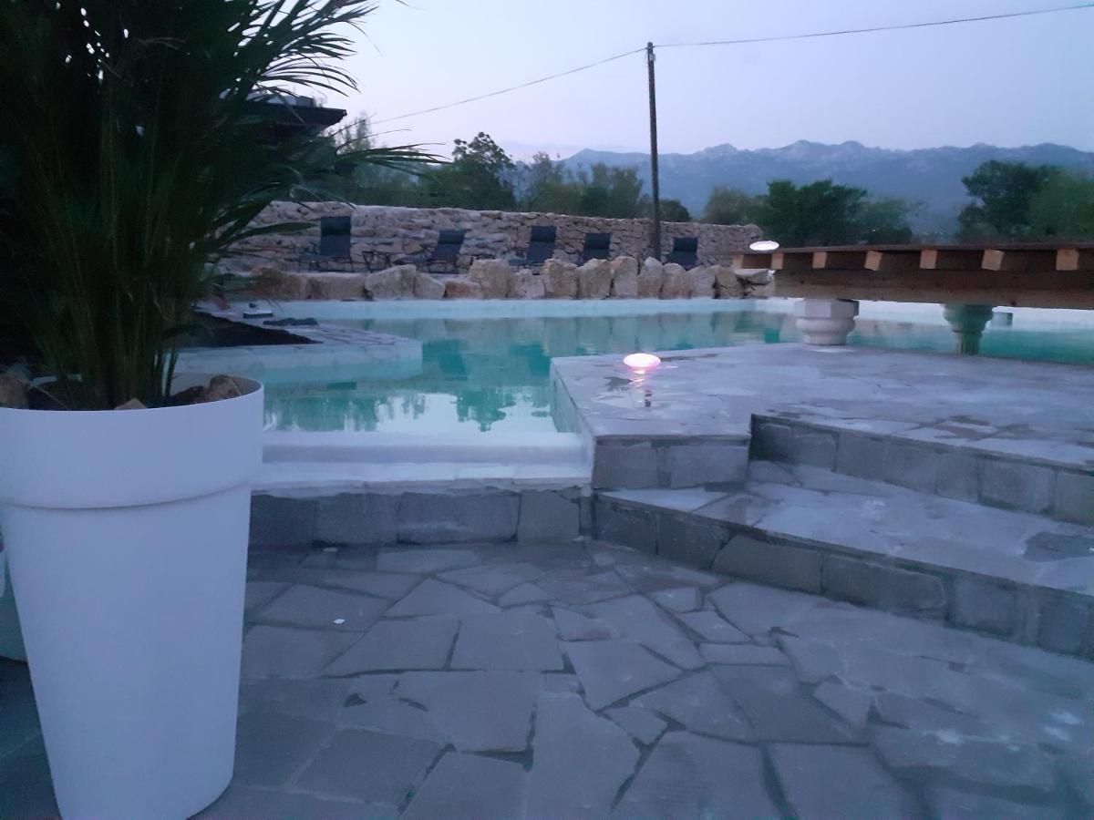 Hotel B&B Mama Mia Obrovac Dış mekan fotoğraf