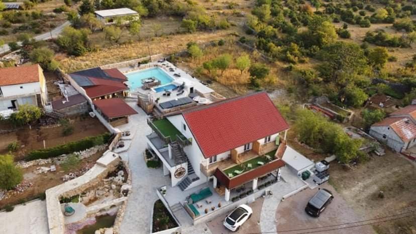 Hotel B&B Mama Mia Obrovac Dış mekan fotoğraf
