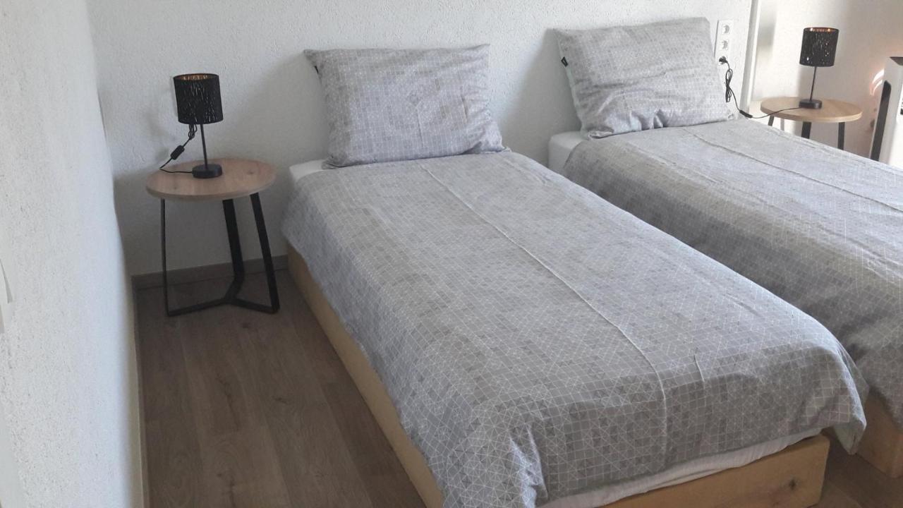 Hotel B&B Mama Mia Obrovac Dış mekan fotoğraf