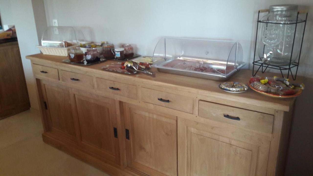 Hotel B&B Mama Mia Obrovac Dış mekan fotoğraf