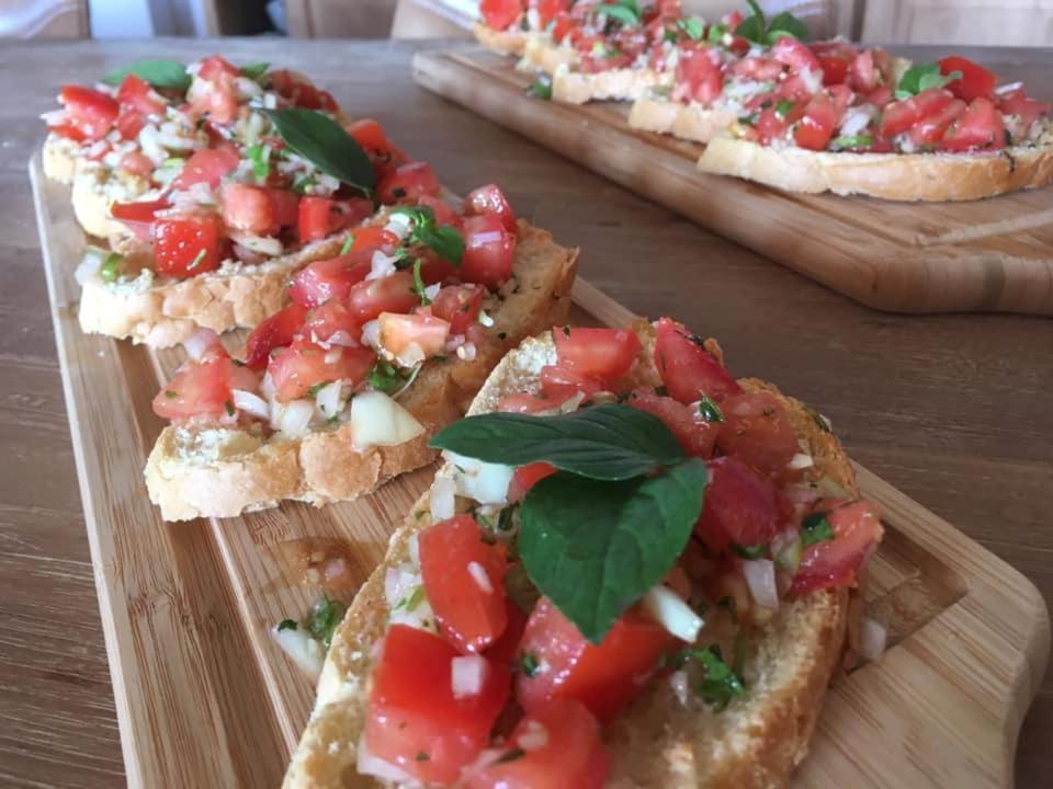 Hotel B&B Mama Mia Obrovac Dış mekan fotoğraf